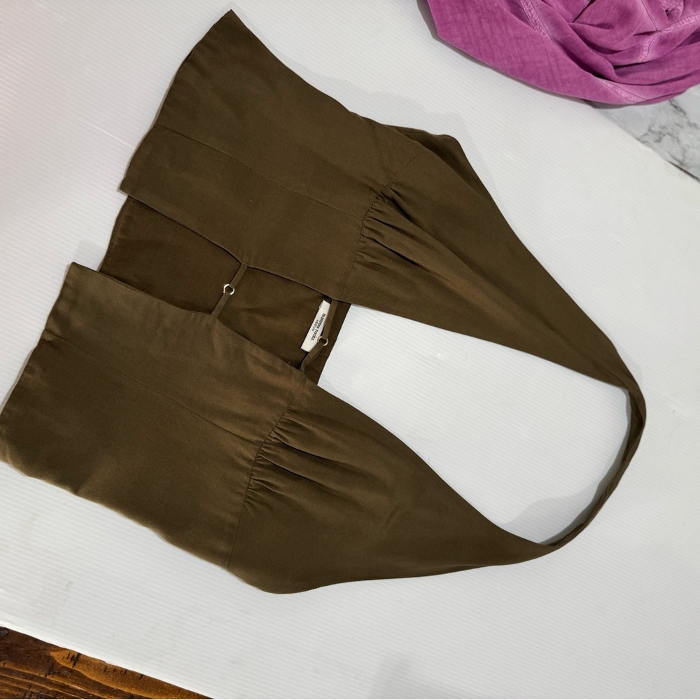 Open Front Halter Top
Mistress Rocks Size M - Green - Picture 7 of 11